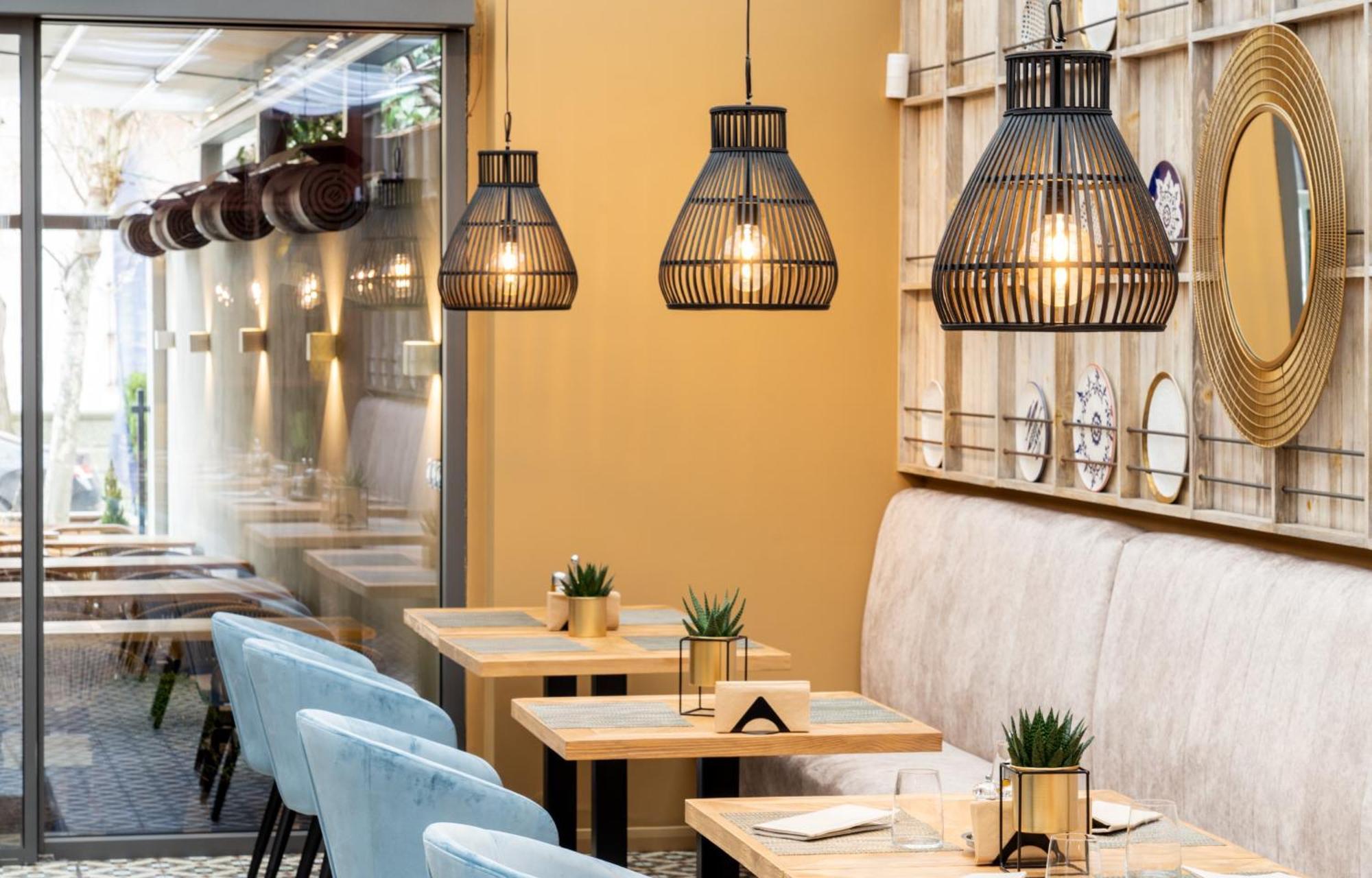 Hotel Residence Promenade Бургас Экстерьер фото Restaurant interior