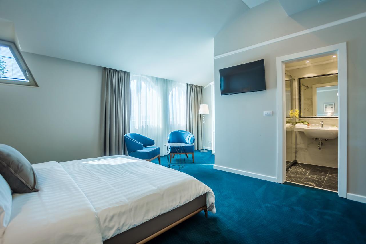 Hotel Residence Promenade Бургас Экстерьер фото Deluxe room